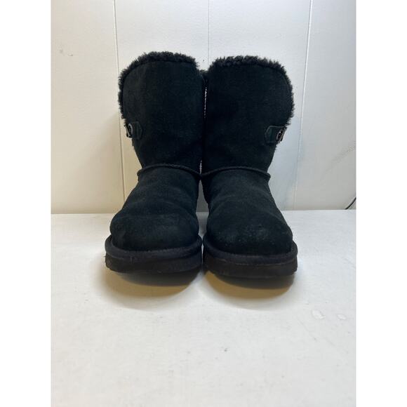 UGG Australia Estera Winter Boots Womens Size 8 EU 39 Black Leather Chain Toggle - Picture 4 of 7